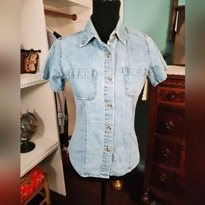 Maurices Denim Short Sleeve Shirt Small